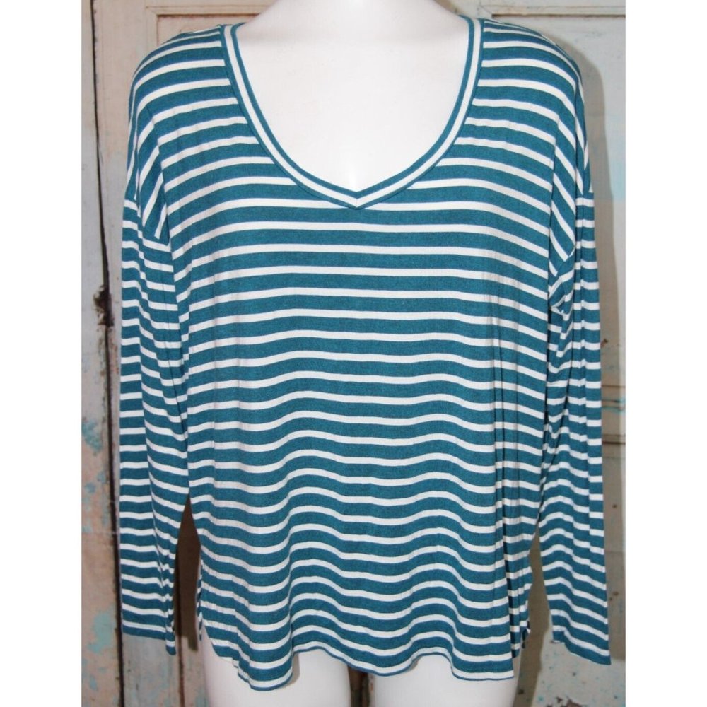 American Eagle Soft & Sexy Long Sleeve T-shirt Teal Striped V-Neck Top Size M